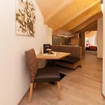 Sport Garni Kapplerhof - Ischgl/kappl ホテル 3*